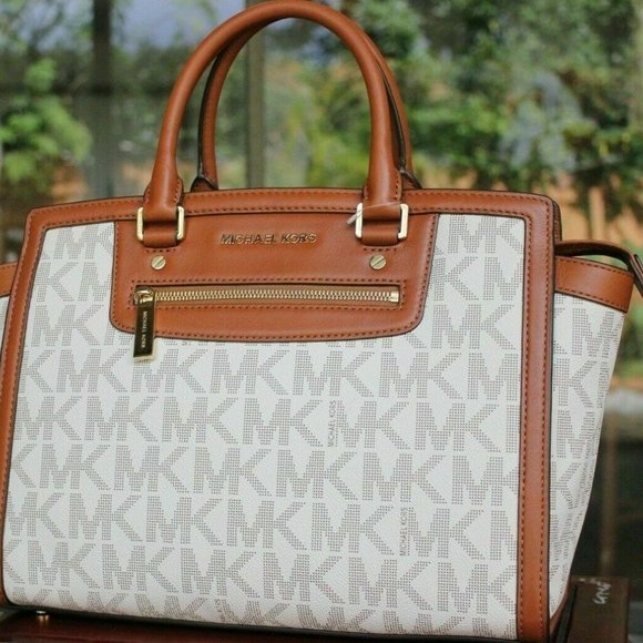 MICHAEL KORS SELMA ZIP LARGE VANILLA LOGO LUGGAGE LEATHER SATCHEL BAG NWT! - Picture 2 of 9